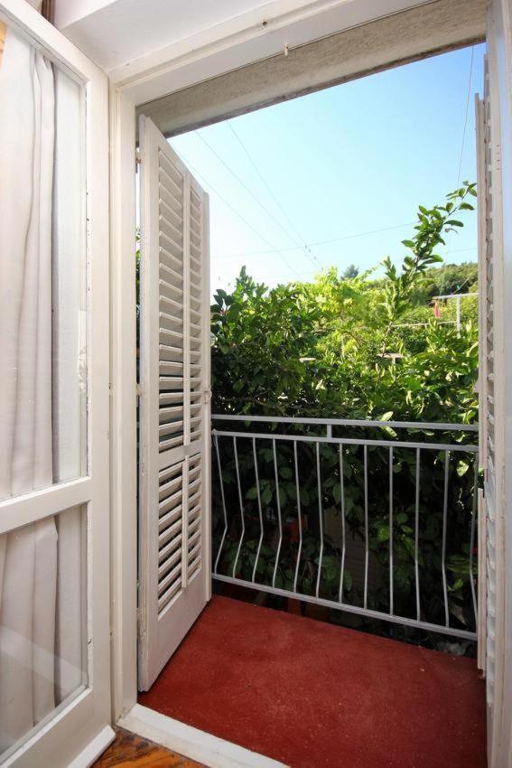 Guesthouse Gradina โลวิสเต ภายนอก รูปภาพ