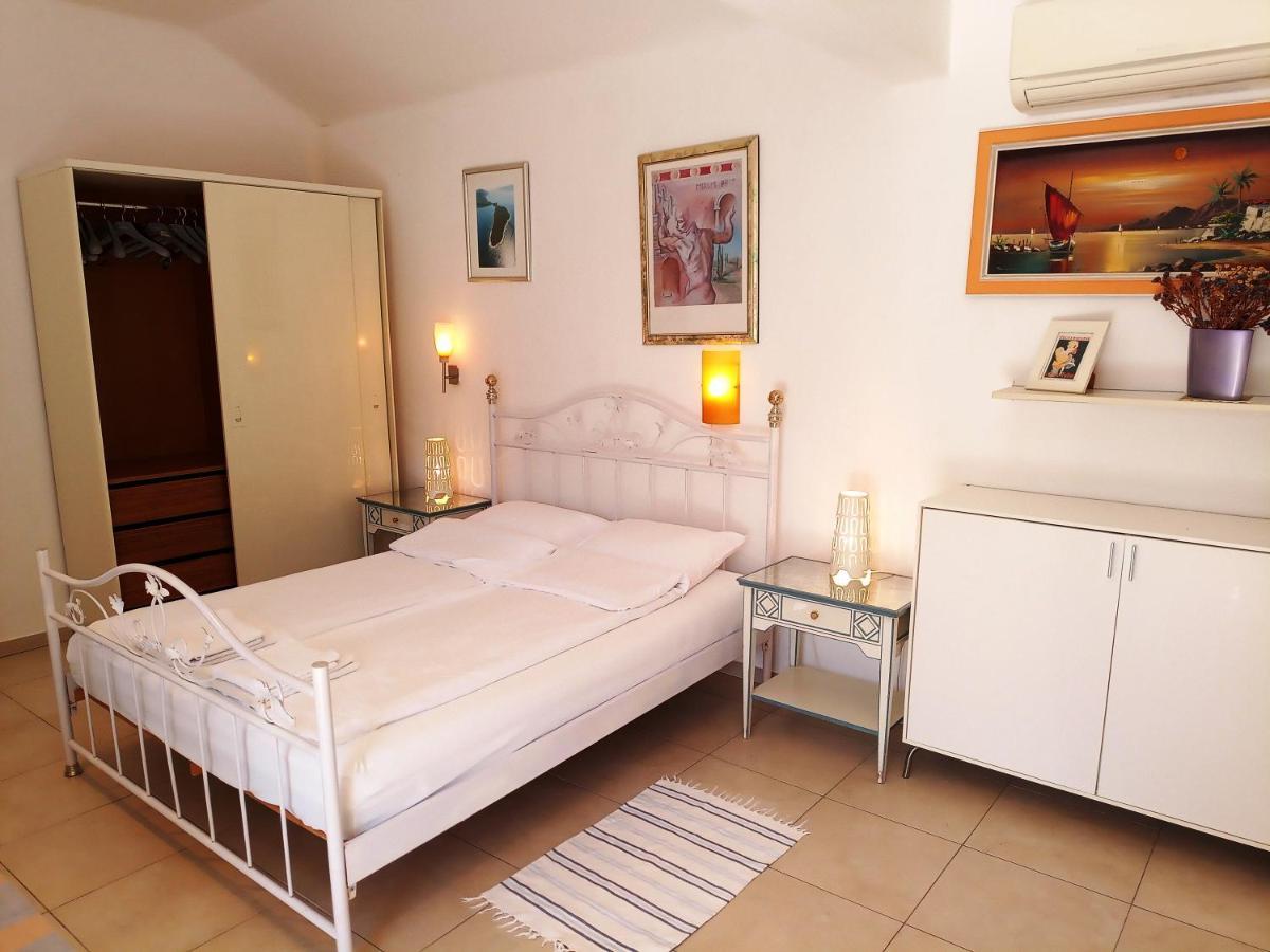 Guesthouse Gradina โลวิสเต ภายนอก รูปภาพ