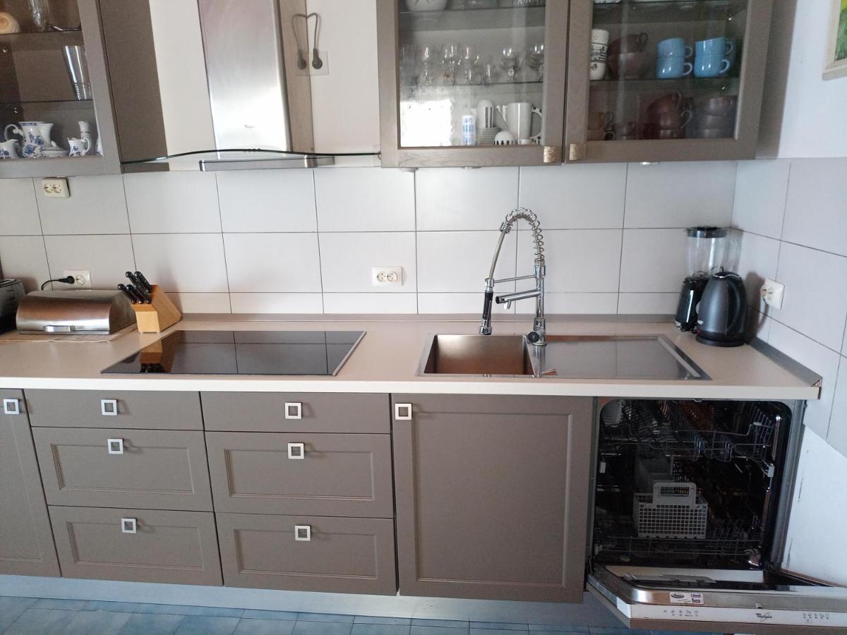 Guesthouse Gradina โลวิสเต ภายนอก รูปภาพ